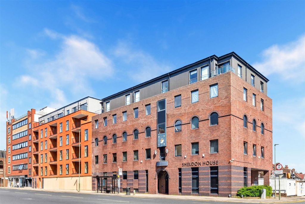 Property photo 1 of 10