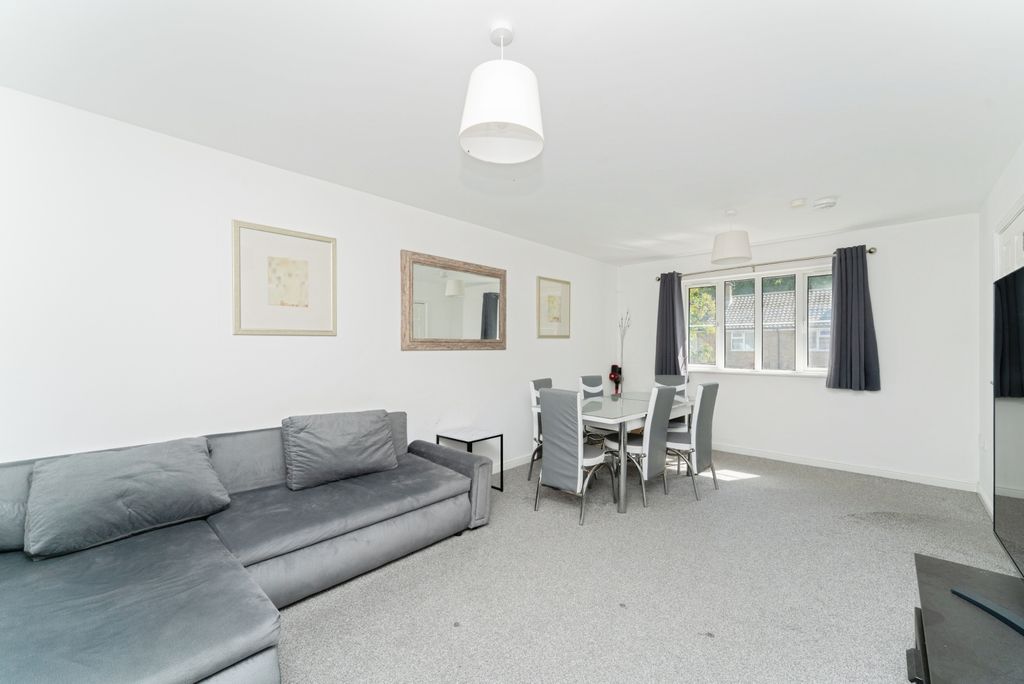 Property photo 3 of 9 Image 3