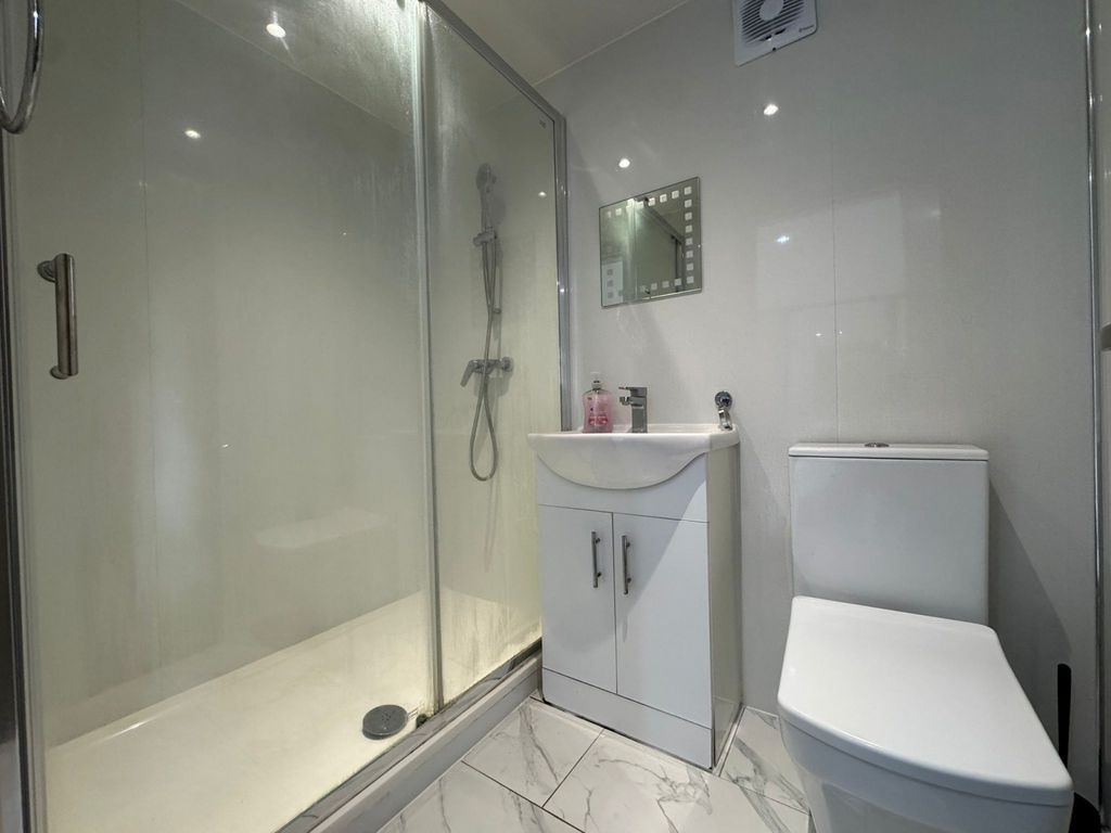 Property photo 3 of 4 Gallery