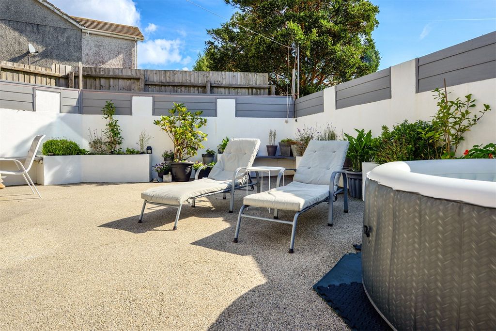 Property photo 3 of 20 Picture No. 04