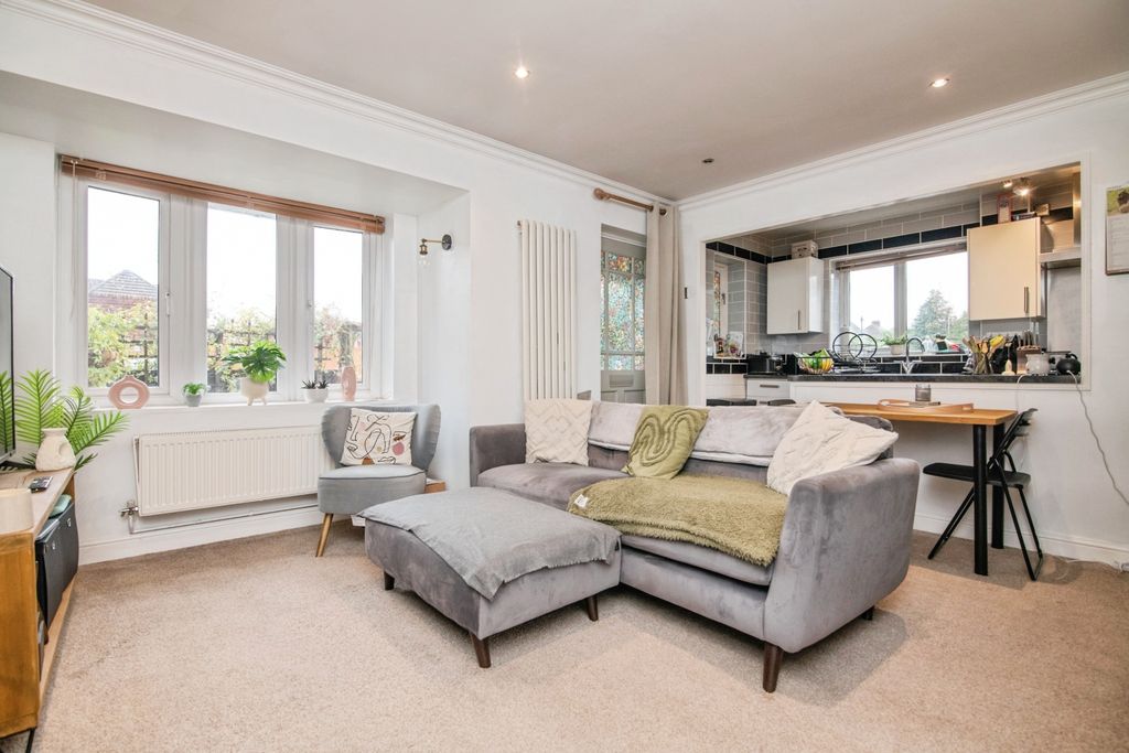 Property photo 3 of 13