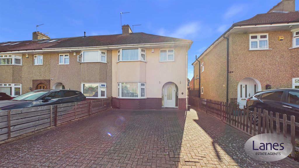 Property photo 1 of 14 Cam02479G0-Pr0107-Still014.Jpg