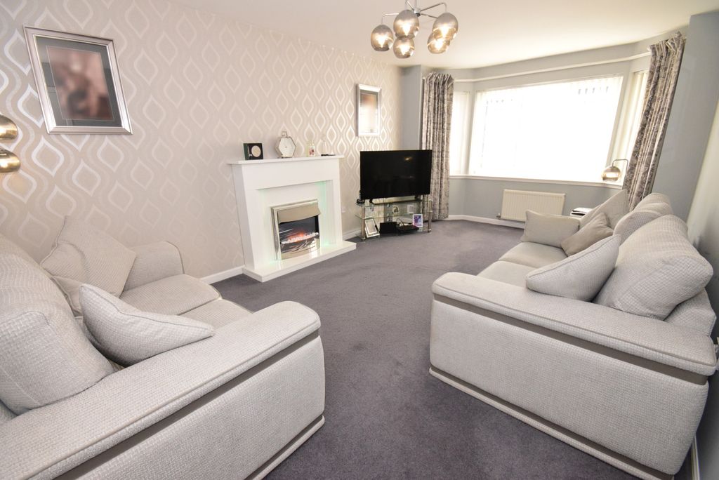 Property photo 2 of 29 Living Room