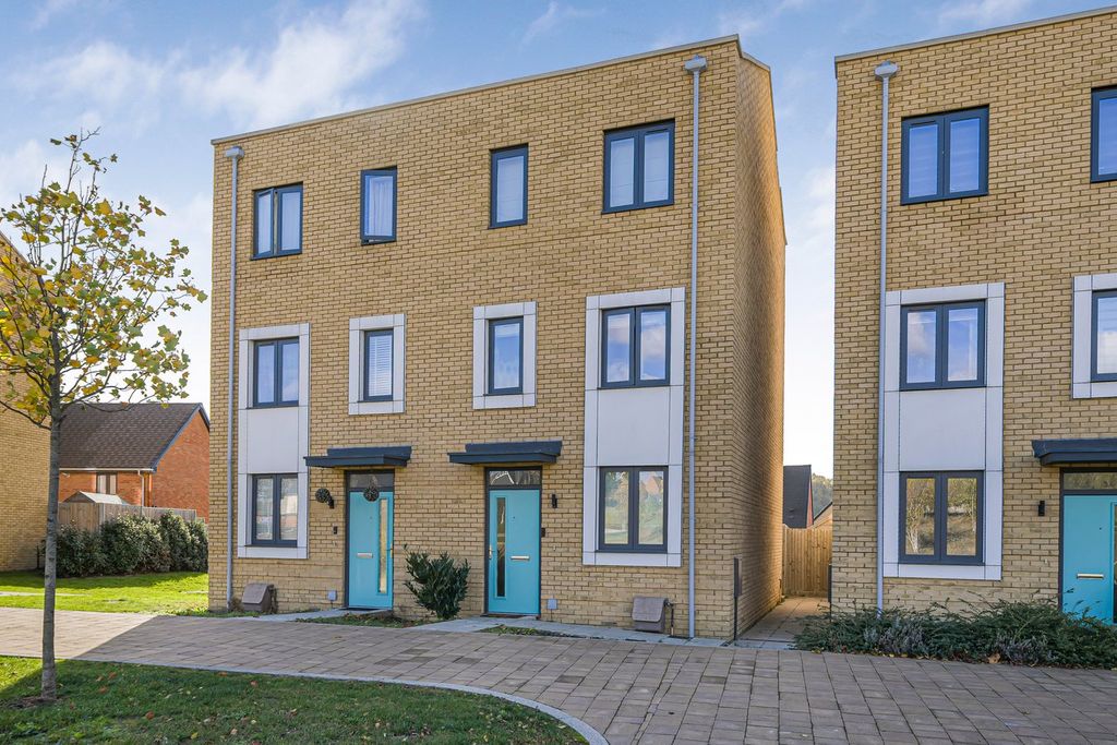 Property photo 1 of 26