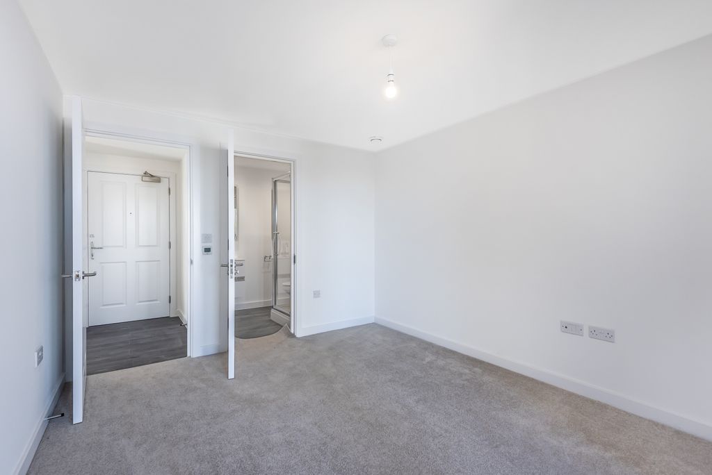 Property photo 3 of 7 Bedroom