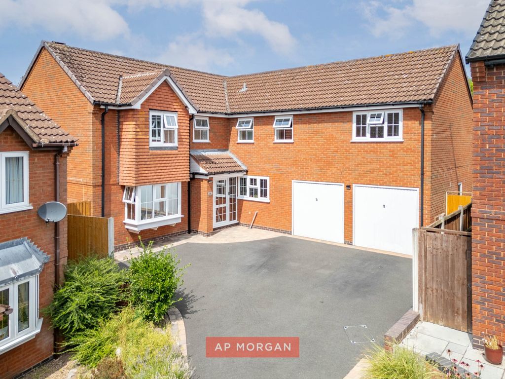 Property photo 1 of 32 Picture No. 34