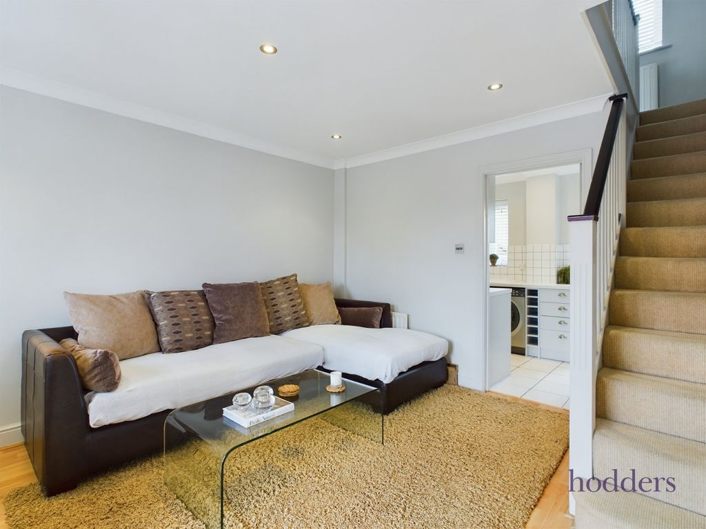 Property photo 2 of 12 Picture No. 17