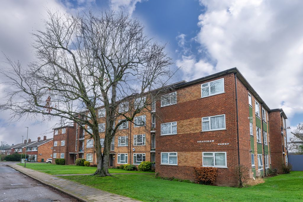 Property photo 2 of 12