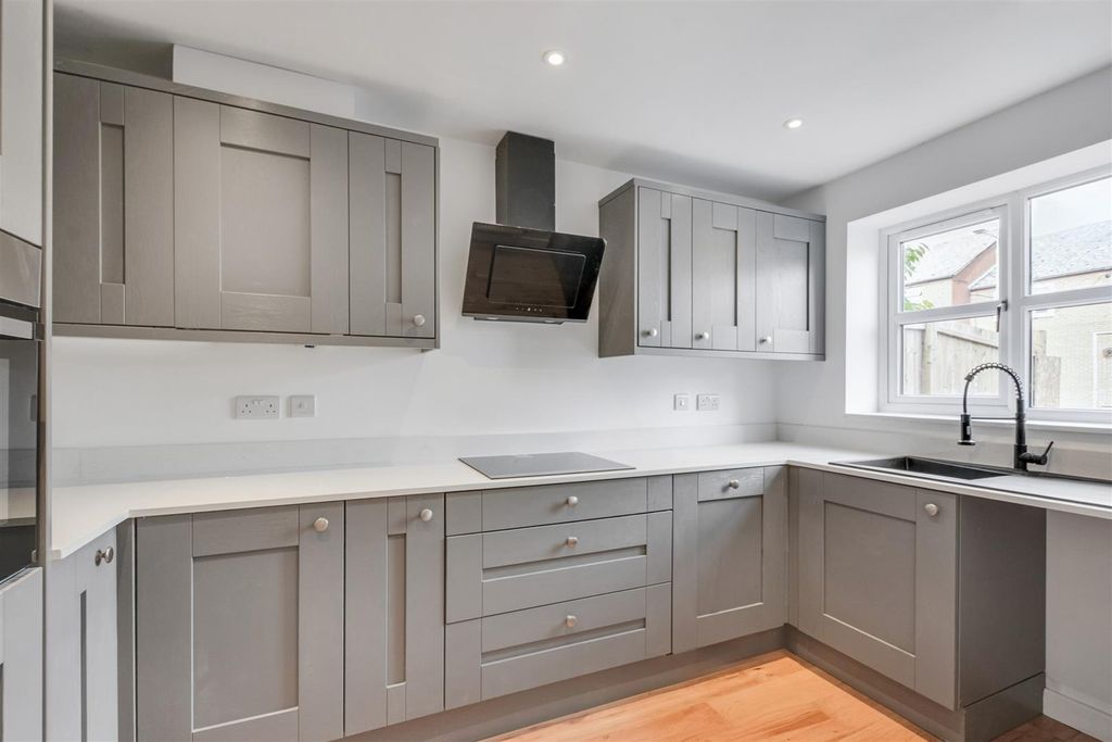 Property photo 3 of 18 Kitchen_1.Jpeg