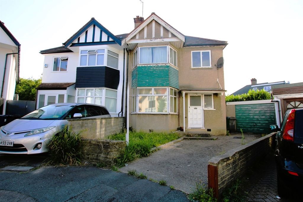 Property photo 1 of 9 (Main)