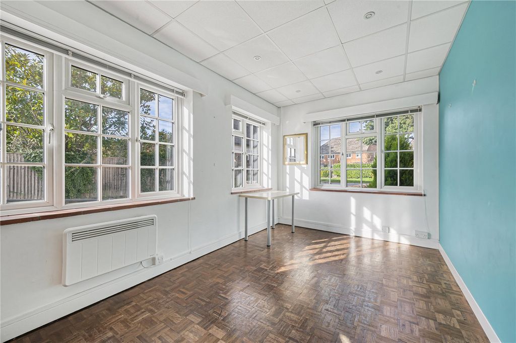 Property photo 3 of 25 Picture No. 35