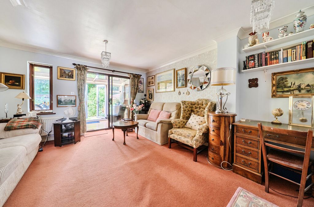Property photo 3 of 12 1467970-7-6A1860B...
