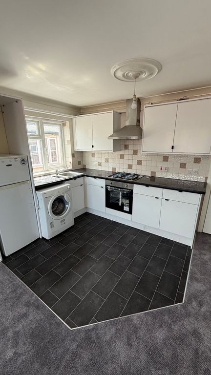 Property photo 1 of 4 Cover