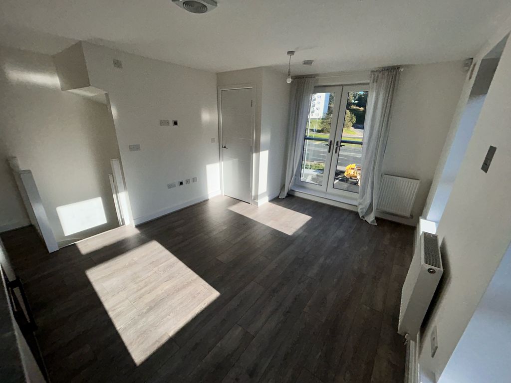 Property photo 2 of 10 Image