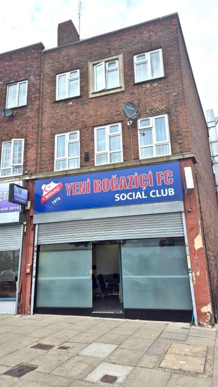 Property photo 1 of 8 Prime A3 Licensed Commercial Unit To Let