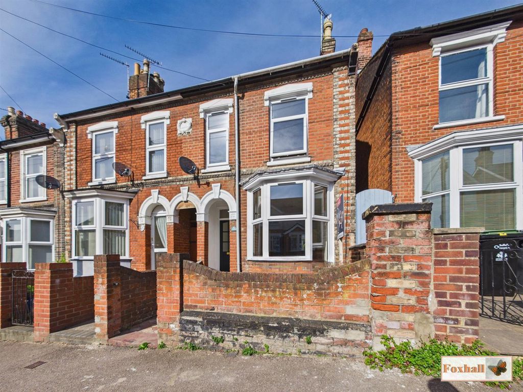 Property photo 1 of 19 Front Garden