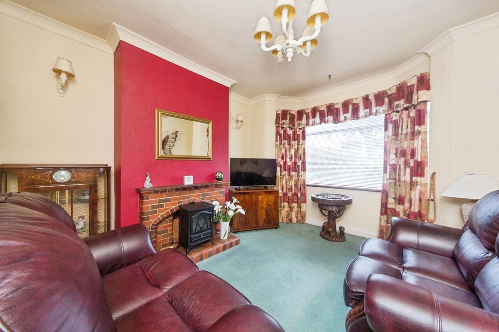 Property photo 2 of 19 Pbox-Img.Jpg