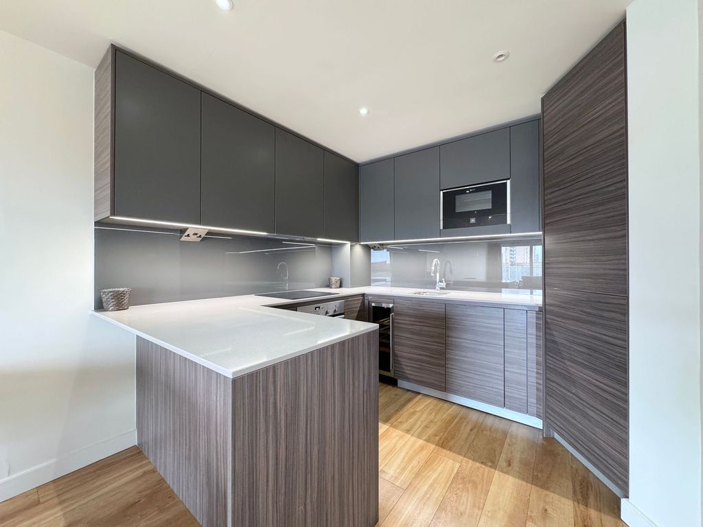 Property photo 2 of 13 Kitchen