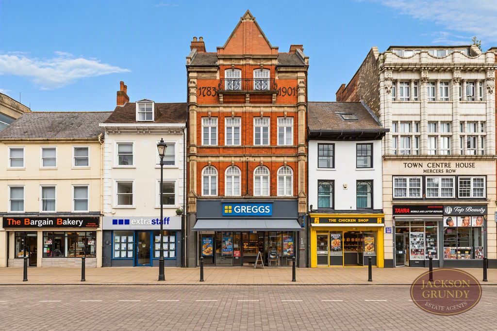 Property photo 1 of 9 Mercers Row