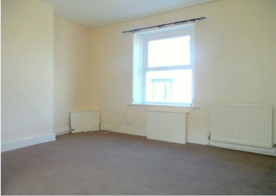 Property photo 3 of 6 5193652