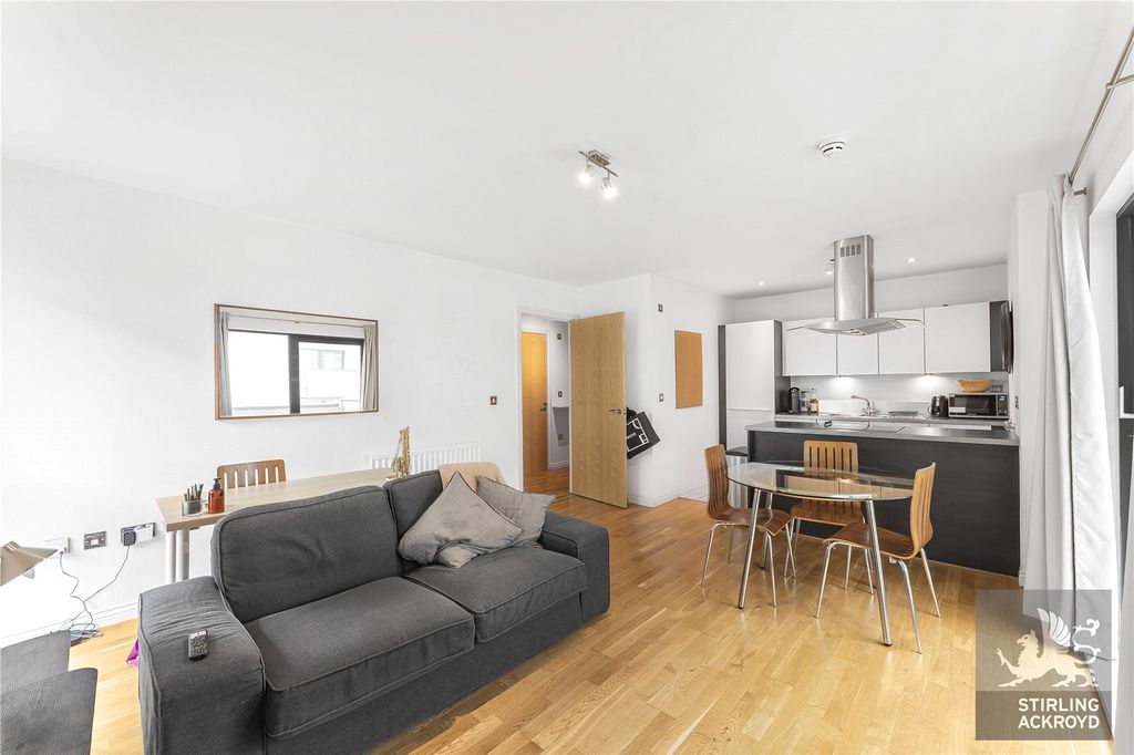 Property photo 2 of 11 Picture No. 03