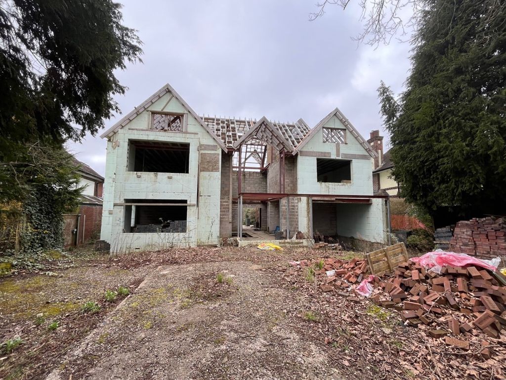 Property photo 1 of 21