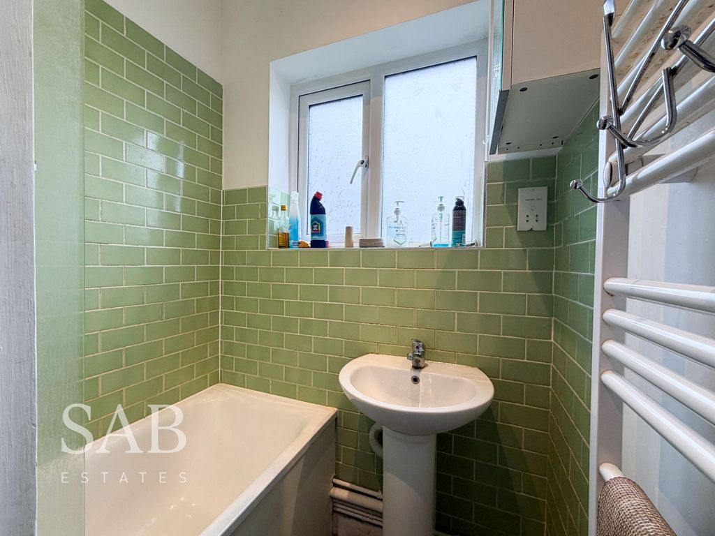 Property photo 3 of 4
