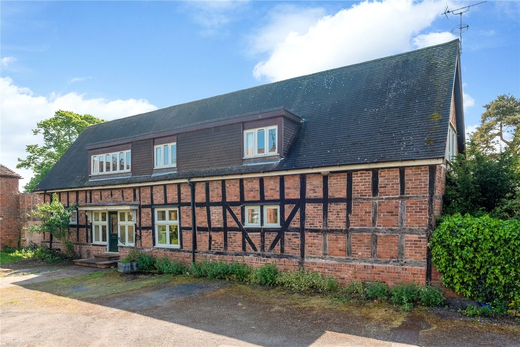 Property photo 1 of 14 Front Aspect