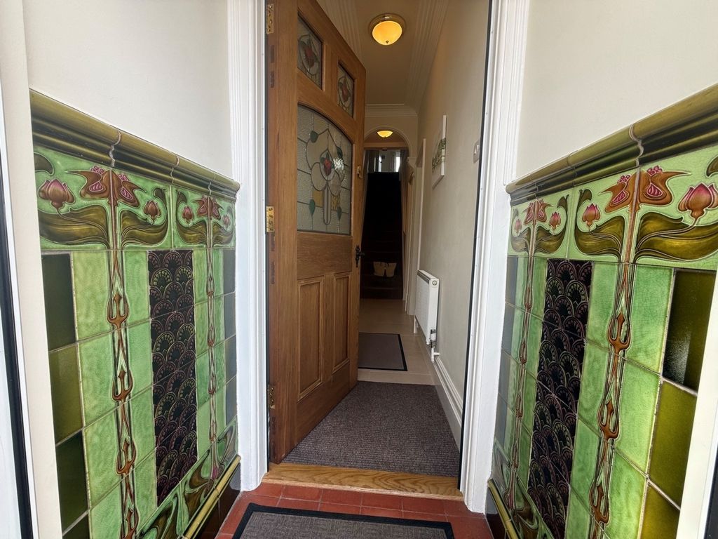Property photo 2 of 25 Photo 34
