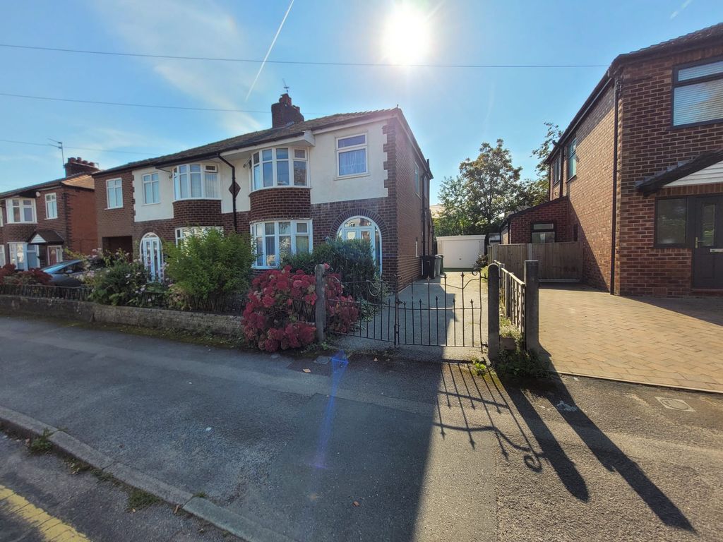 Property photo 2 of 5