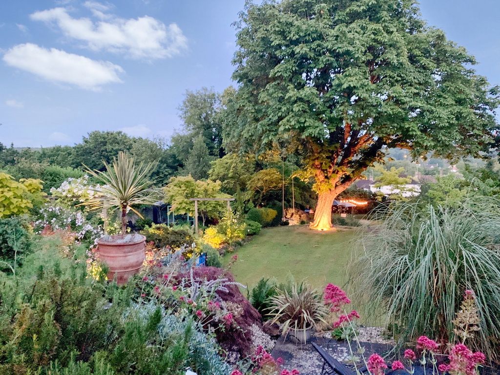 Additional image 27 of 5 bed semi-detached house for saleBluehouse Lane, Oxted RH8