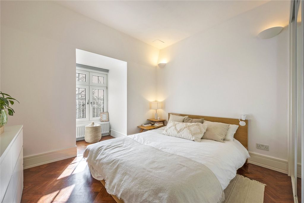 Property photo 3 of 26