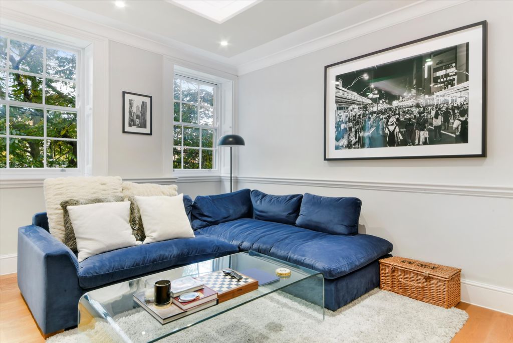 Property photo 2 of 12 Image