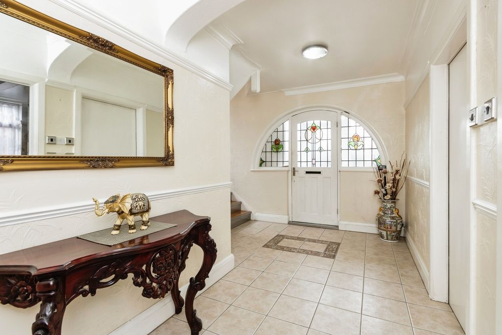 Property photo 2 of 22 Img_5893