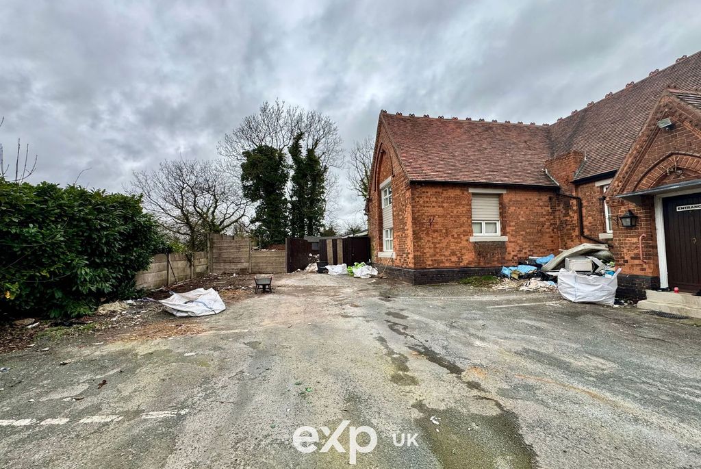 Property photo 2 of 22