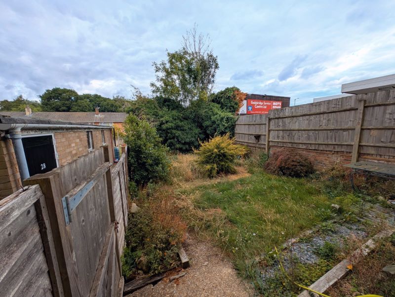 Property photo 3 of 7 Photo 2