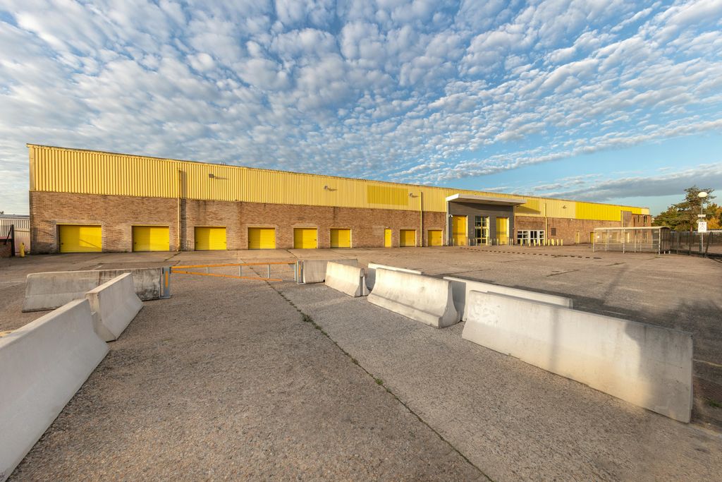 Property photo 1 of 9 2025 62 Whitby Road Ste 220010.Jpg