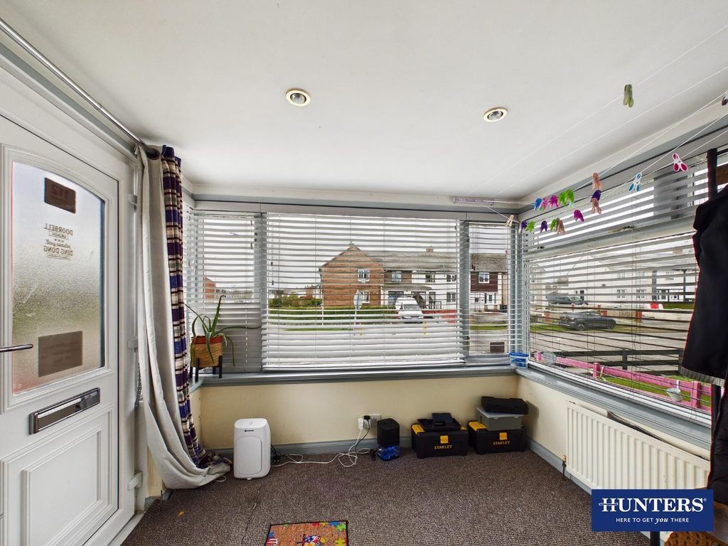 Property photo 2 of 25 Entrance Porch