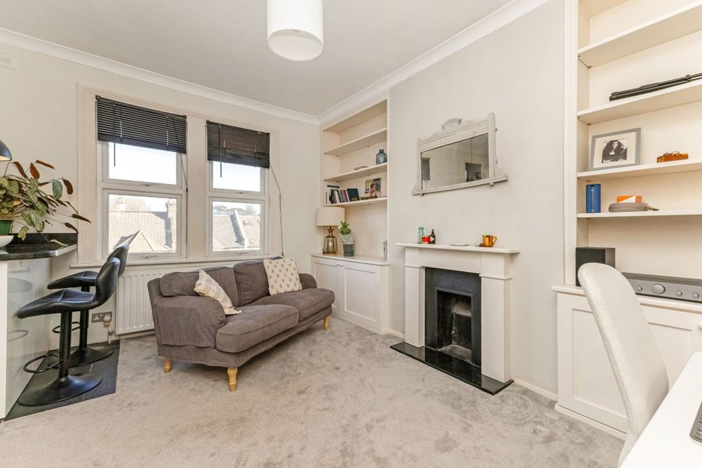 Property photo 2 of 11 100915_6A-6C-Worl...