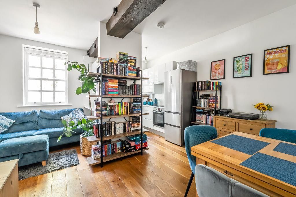 Property photo 2 of 15 Flat-1-Franklin-House-16.Jpg