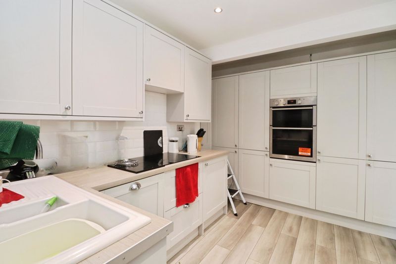 Property photo 3 of 15 Albert Road