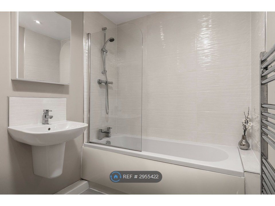 Property photo 2 of 3