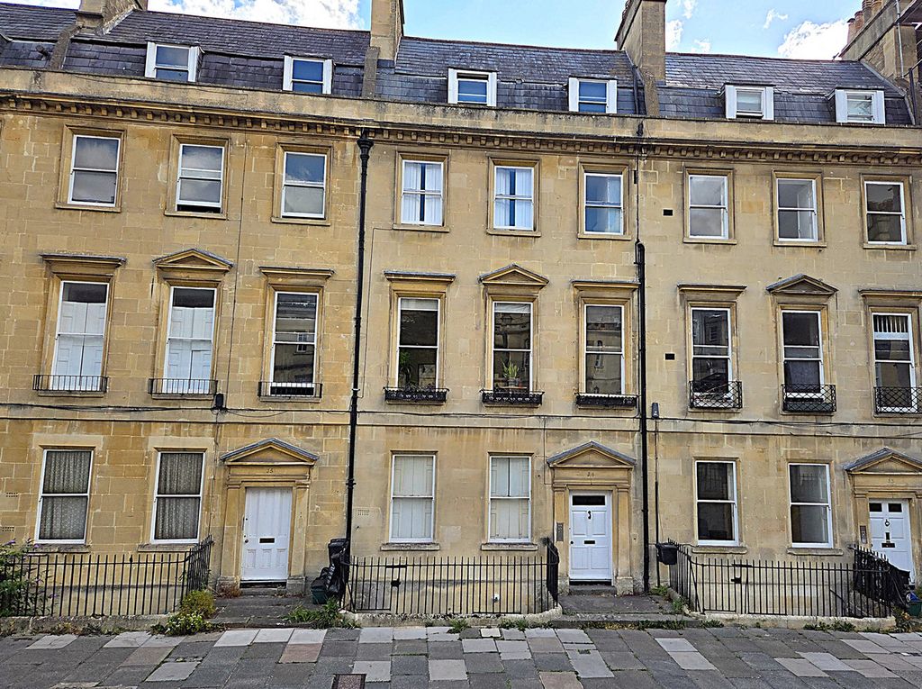 Property photo 1 of 4