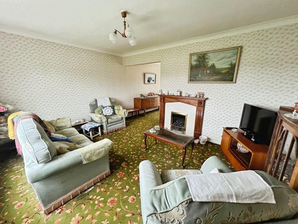 Property photo 2 of 14 Img_4605