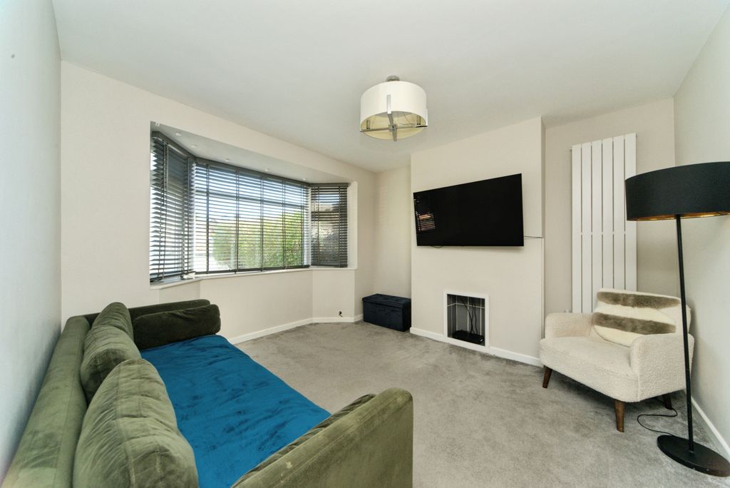 Property photo 2 of 17 Photography