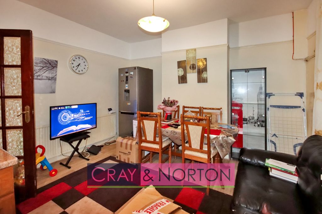 Property photo 2 of 9 Photo 2