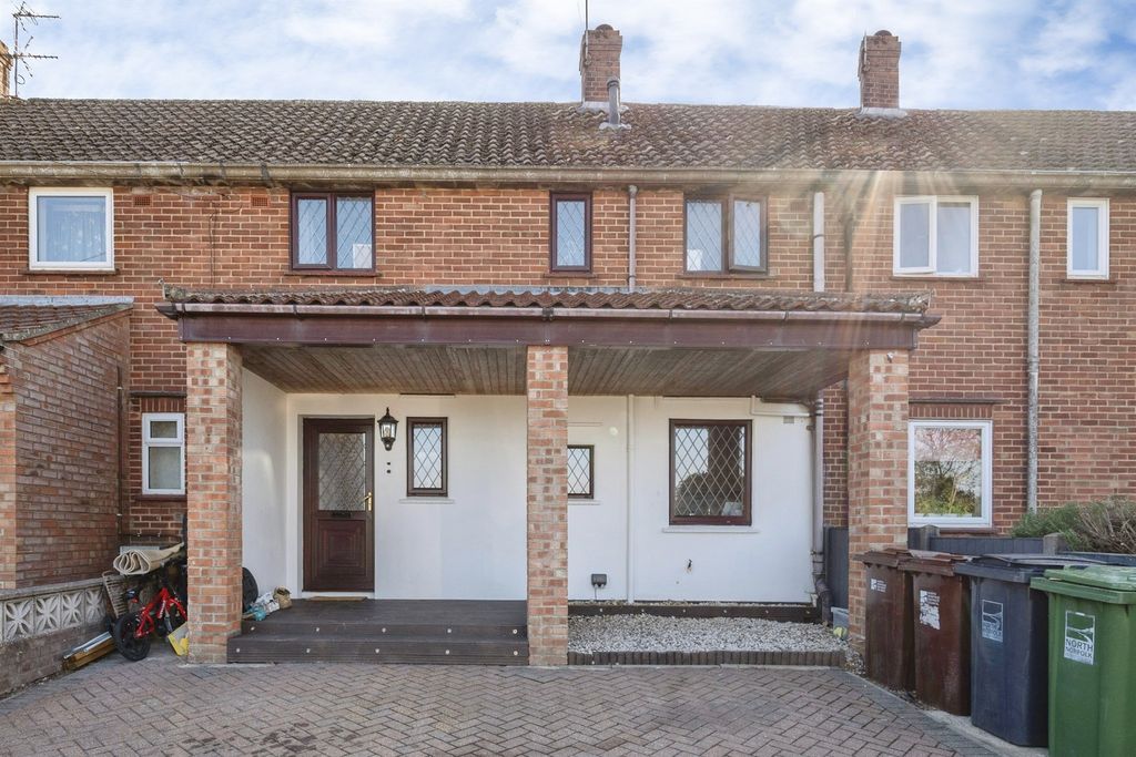 Property photo 1 of 15