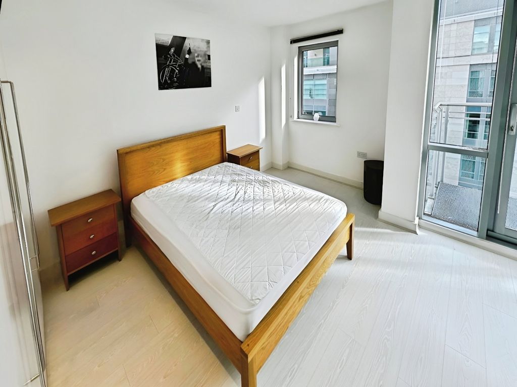 Property photo 3 of 8 Picture No. 24