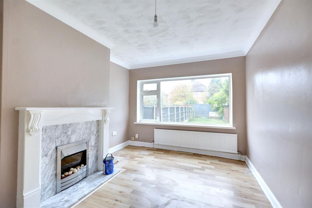 Property photo 3 of 18 Dining Room_1.Jpeg