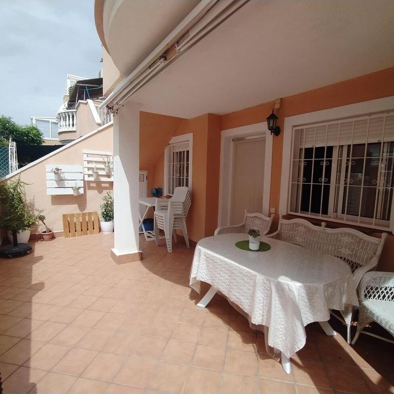 Property photo 3 of 35